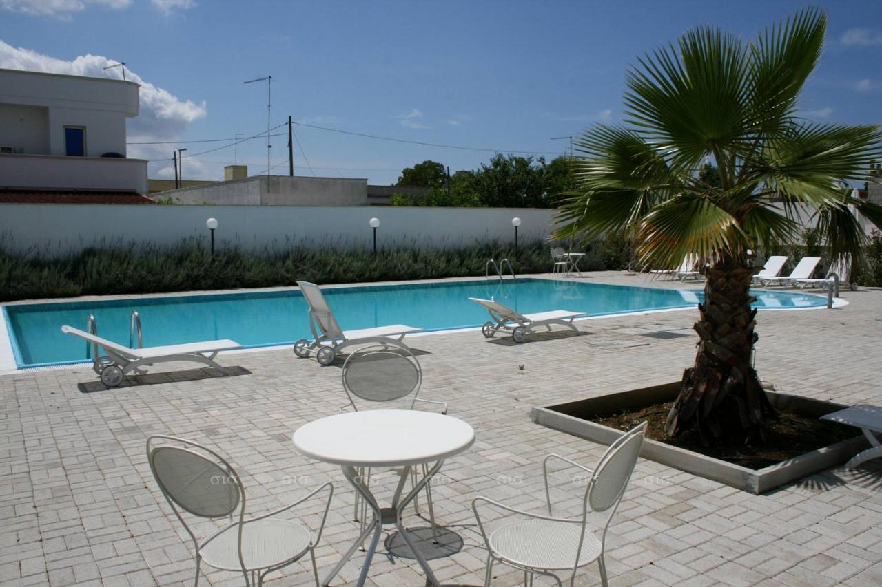 Appartamenti Ginevra Santa Maria al Bagno Bagian luar foto